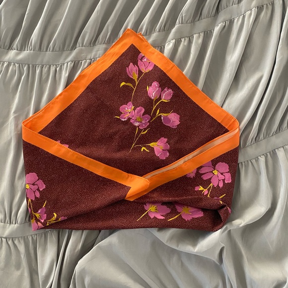 Urban Outfitters Handkerchief Top - Picture 1 of 2
